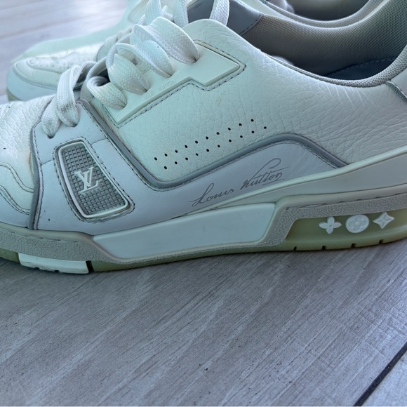 Louis Vuitton White Leather Sneakers - Picture 8 of 8